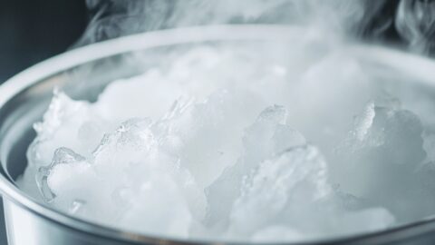 How Long Does Dry Ice Last? Everything You Need To Know - Savvy Eat